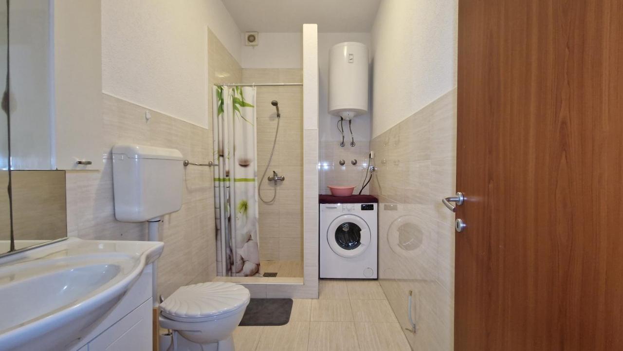 Apartments In Rijeka, Free Parking And Large Terrace, 15Min Drive From The Beach מראה חיצוני תמונה